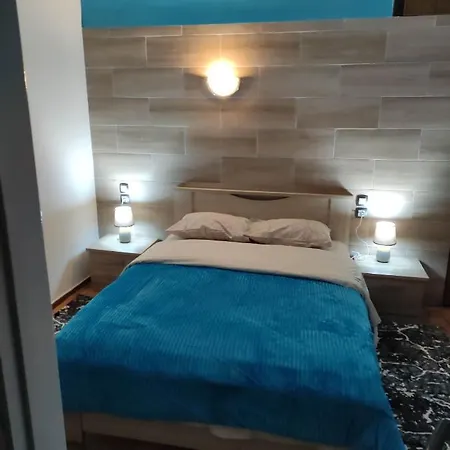 G M 5 Rooms Kentro In The Heart Of The City Larissa Exterior photo