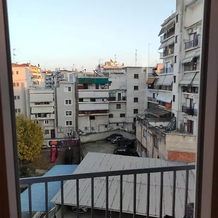 G M 5 Rooms Kentro In The Heart Of The City Larissa Exterior photo