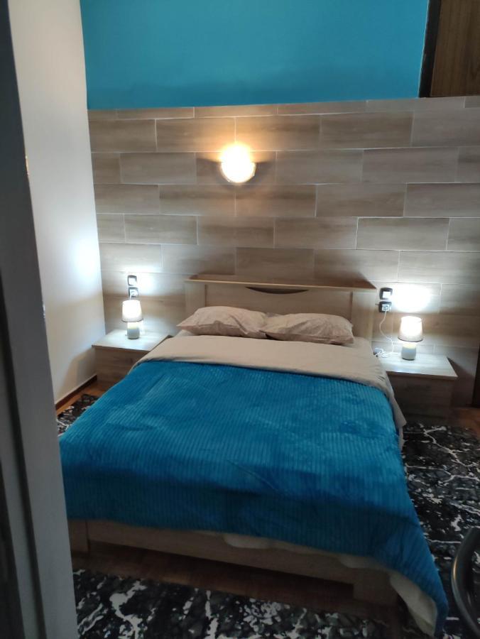G M 5 Kentro In The Heart Of The Larissa